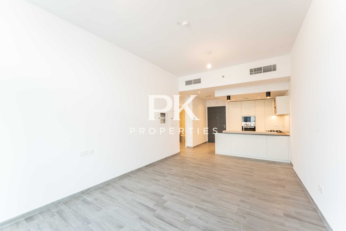Well Maintained | Corner Unit | Pool View - Belgravia Square, Jumeirah Village Circle, Dubai